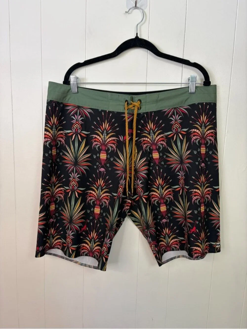 Billabong Board Shorts Mens Tropical Black Surf Swim Trunks Beach Size 36 Large